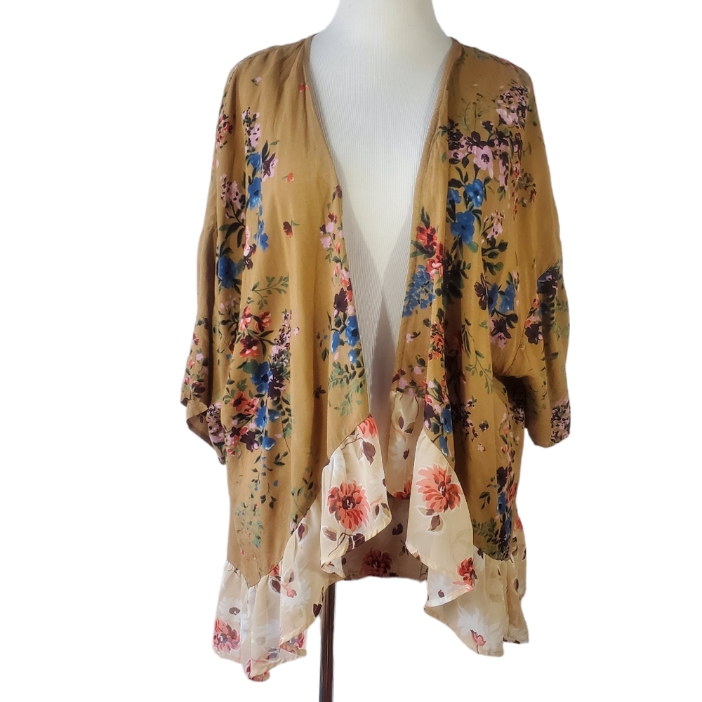 Suzanne Betro Open Front Ruffled Flowy Top. Floral Tan Cream Size 4X